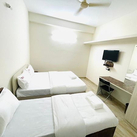 Pearl Stays, Tirupati - Very Convenient For The People Coming From Bangalore And Chennai - You Can Skip City Traffic While Reaching Any Temple In Tirupati - Covered Parking - 24Hrs Front Desk And Hot Water - Free Wifi - Flexible Checkin-In Check-Out Екстериор снимка